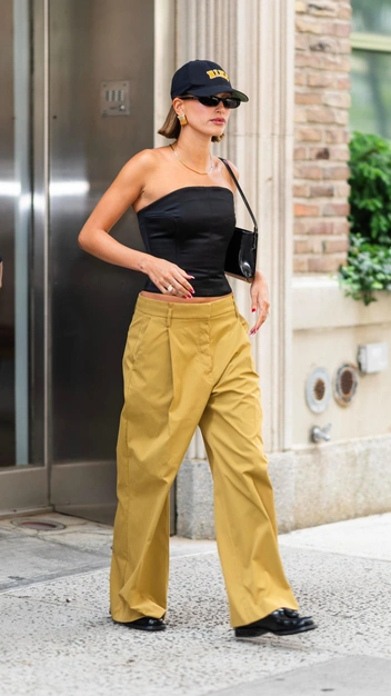 Самая модная: Хейли Бибер показала, с каким мысом должна быть ваша летняя обувь | marieclaire.ru