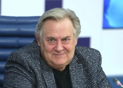 Юрий Стоянов: «Телевидение умирает, мы в красной зоне. Я с интересом за этим наблюдаю»