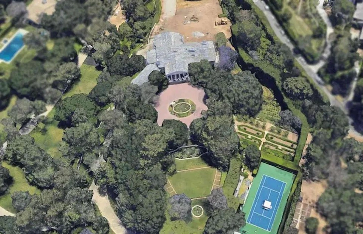 Владения Безоса в Беверли-Хиллс | Источник: Google Earth via Yahoo