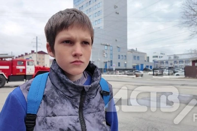 Школьник из Южно-Сахалинска потушил пожар и получил экскурсию в МЧС