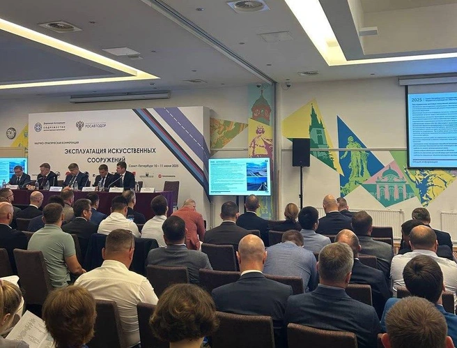 УЗПМ представил в Санкт-Петербурге инновационное средство для эффективной противогололёдной обработки мостов | Источник: ООО «УЗПМ»