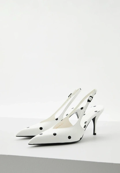 10 самых модных пар обуви на весну-лето 2026 года 10 самых модных пар обуви на весну-лето 2026 года