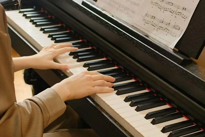 Ivan Noskov Announces New Musical Instruments for Samara Art Schools