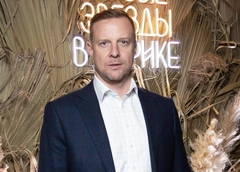 Вячеслав Малафеев подарил сыну трусы, а Ирина Болгар показала подросших детей: соцсети звезд