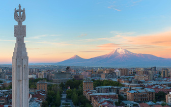 «Переезд воспринимается как вынужденный отпуск»: семья программистов из России честно рассказала о новой жизни в Армении