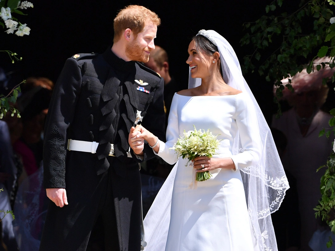 Принц Гарри и Меган Маркл в день своей свадьбы, 19 мая 2018 | marieclaire.ru