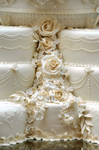 Сладко: свадебные торты на королевских свадьбах