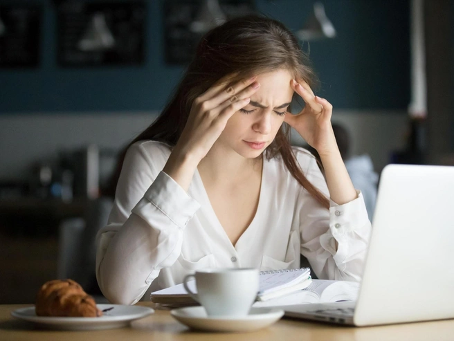 Когда стресс берет верх, кожа первой выдает тайну — но питание способно сыграть роль омолаживающего фильтра | Источник: Ru.freepik.com