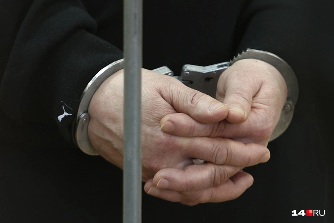 Обвиняемый успел наброситься на главу наслега и полицейского | Источник: Наталья Лапцевич / 74.RU