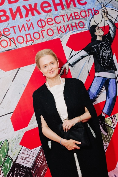 Анна Михалкова | www.starhit.ru