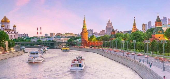 Водная прогулка по центру Москвы | Источник: moskvatrip.ru