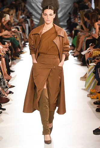 Лак и мат: новая коллекция Max Mara SS 2019