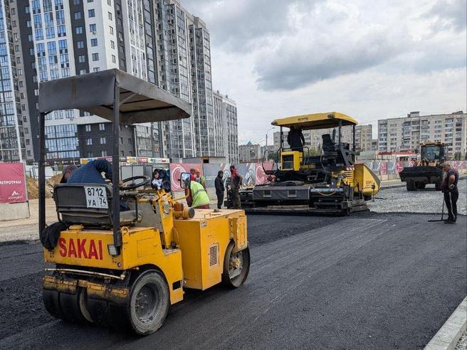 Улицу, на которой строят станцию метротрама, перекроют на выходные