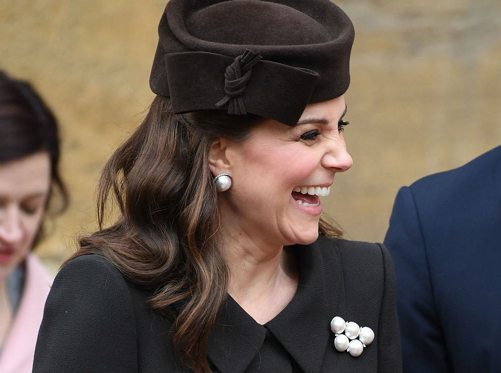 Никому не верь: герцогиня Кембриджская вышла из декрета (но всего на день) | marieclaire.ru