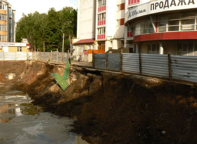 В мэрии прокомментировали «оползень» на улице Фирсова | ya62.ru