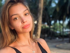 «Если бы не позвонила, то умерла»: кого модель Playboy Лидия Пономарева благодарила за свое спасение год назад