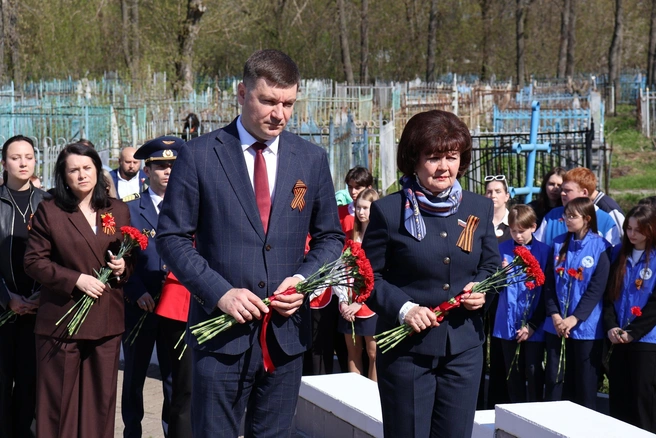 В Ульяновске почтили память воинов, умерших в госпиталях | Источник: ugd.ru