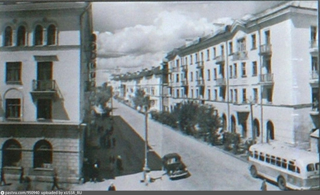 Улица Ленина, 1957, Россия, перекресток Ленина&nbsp;— К.Маркса в сторону Пригородного вокза | Источник: Старый Курган 
