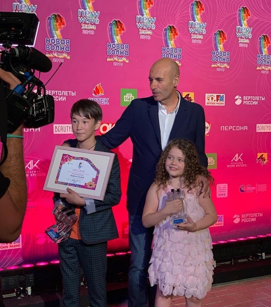 «Маленькая Пугачева»: что известно о победительнице «Детской Новой Волны-2019»