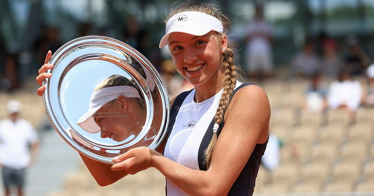 15-летняя россиянка Алина Корнеева выиграла юниорский Roland Garros