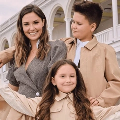 Роды за 1,5 миллиона рублей и личная палата с гамаком: Агата Муцениеце поделилась первыми кадрами из роддома