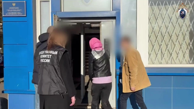 Мать объяснила, почему бросила младенца у мусорных контейнеров в Петербурге | Источник: ГУ СК по Санкт-Петербургу