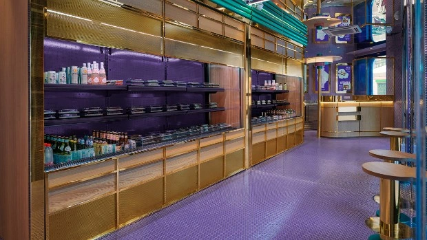 Фиолетовый суши-бар Kento в Валенсии