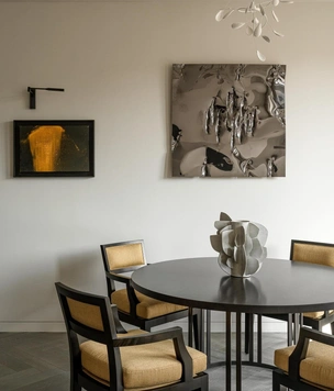 Искусство и живые цвета: квартира 75 м² в Москве