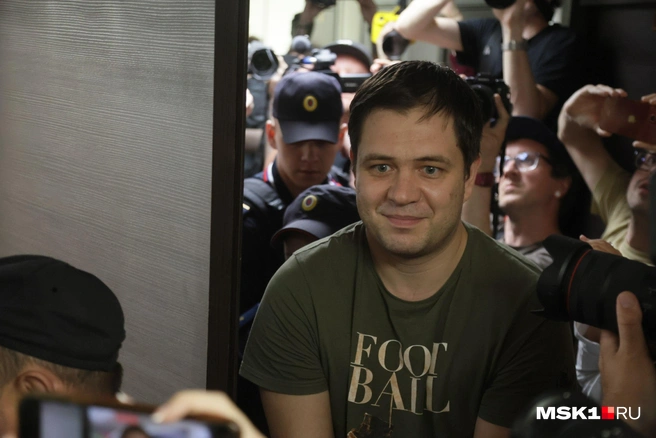 Рассказываем, как в Москве арестовывали главного редактора Baza Глеба Трифонова | Источник: Дмитрий Толстошеев / MSK1.RU