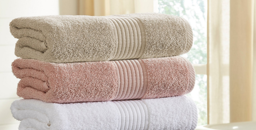 Замена полотенцев. Маленькое полотенце. Использование полотенца. Как часто надо менять полотенца для лица в домашних условиях. Как часто нужно менять полотенца для тела в ванной.