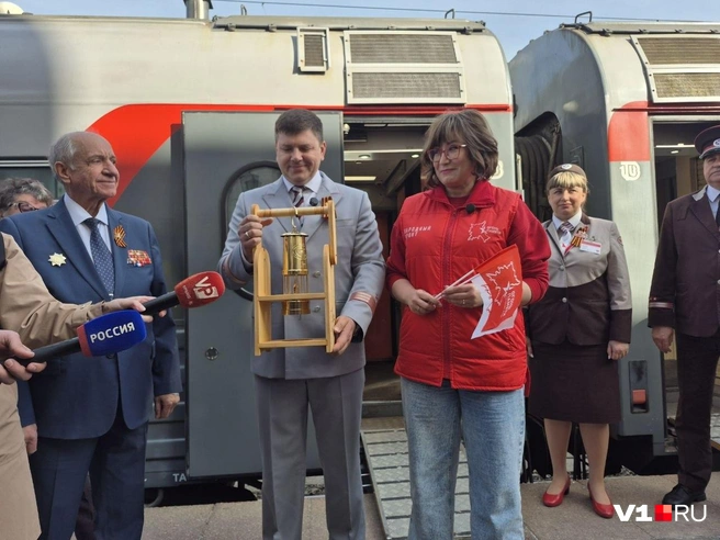 Ирина Шарипова привезла «Огонь памяти» в Волгоград | Источник: Ирина Яковлева / V1.RU