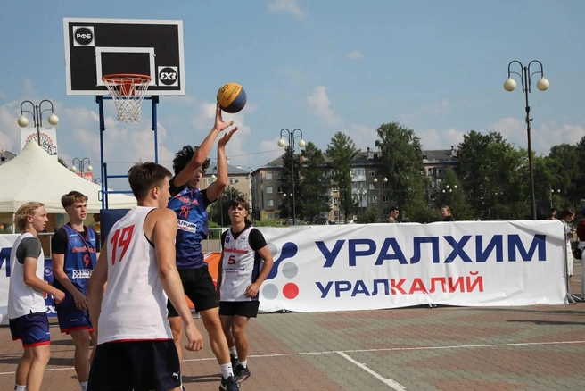 «Уралкалий» выступил генеральным спонсором открытого первенства по уличному баскетболу «Баскет-стрит» в Березниках | Источник: «Уралкалий»