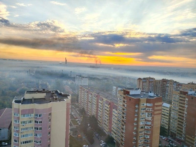 Дым был виден из разных точек города | Источник: читатель 63.RU