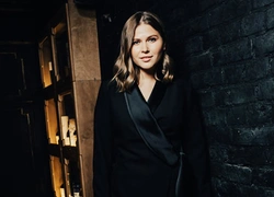 Юлия Топольницкая в Москве