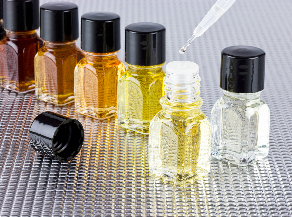 Нахимичили: синтетические ноты в ароматах (и это хорошо) | marieclaire.ru