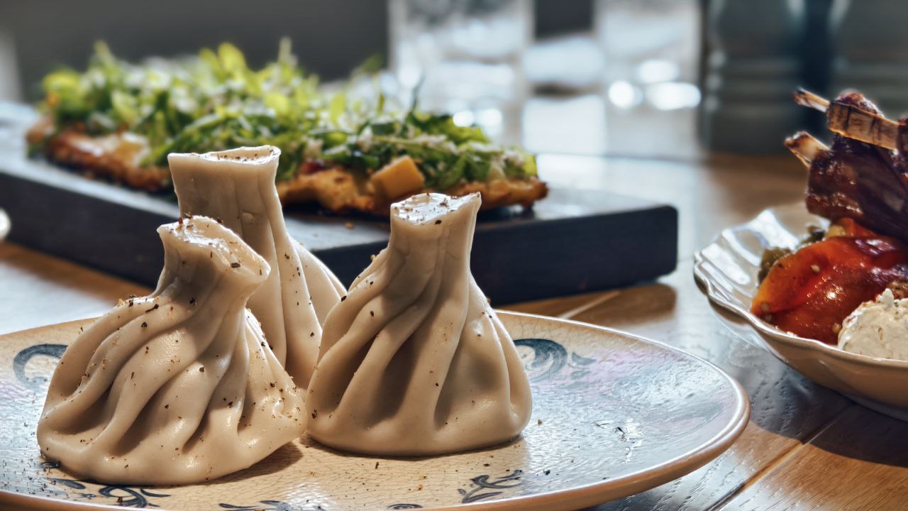 Что поесть в Грузии: от этих 11 местных блюд вас за уши не оттащишь