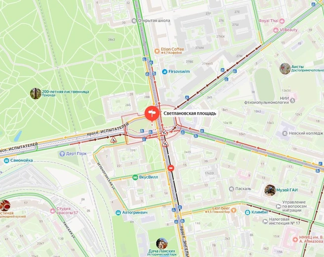 Пробки сковали дороги вокруг Светлановской площади | Источник: Яндекс Карты