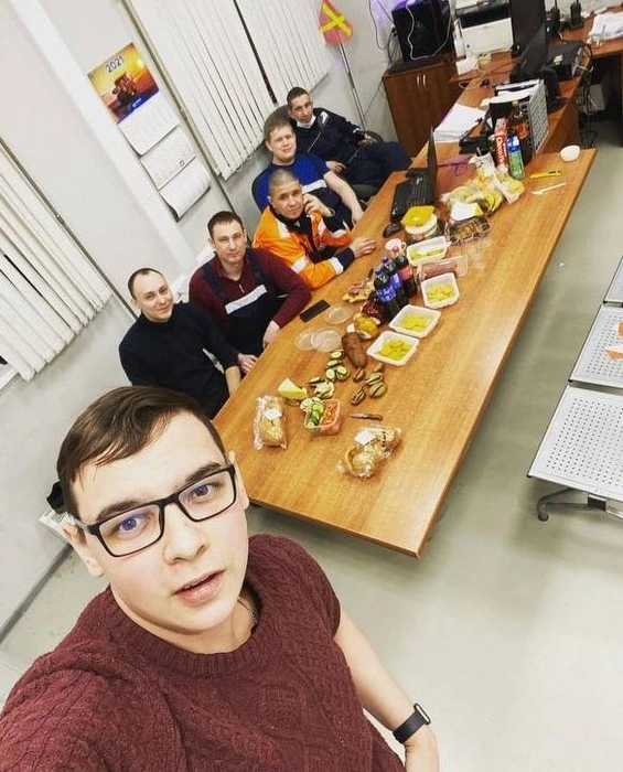 Второй Новый год на вахте  | Источник: fadre_1994 / Instagram (экстремистская организация, деятельность запрещена на территории РФ)