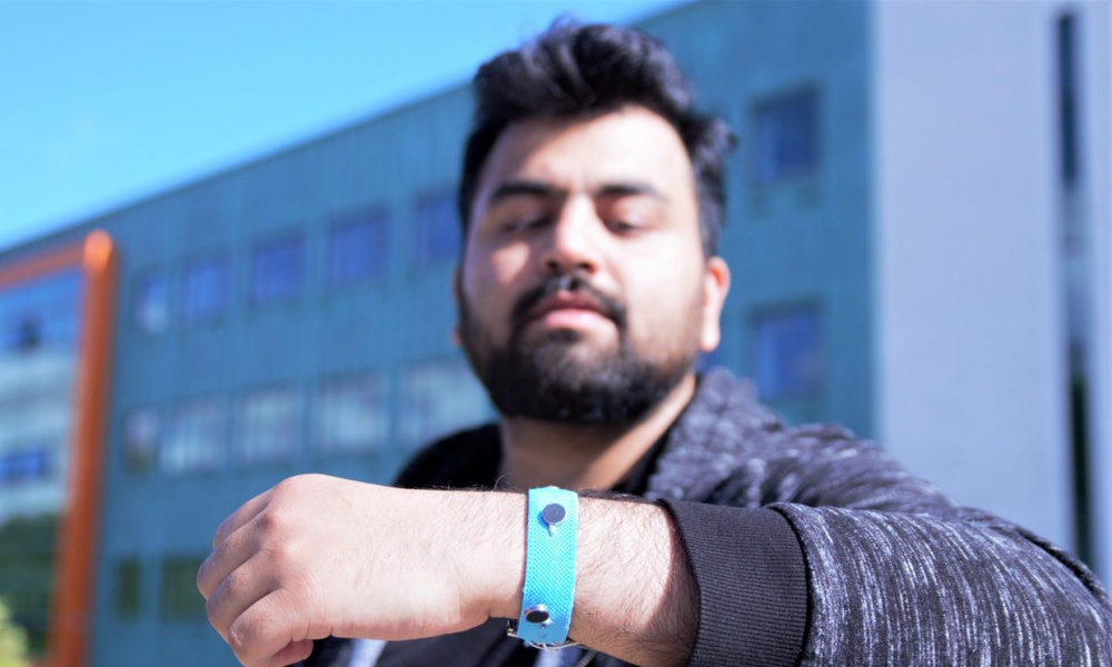 Ученые создали браслет, который помогает контролировать свои эмоции ...