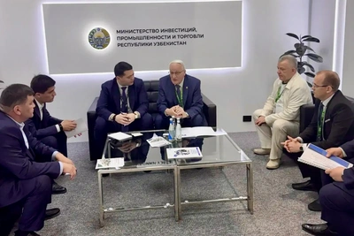 Бизнес-миссию в Хорезмскую область запланировали Симонов и Дусчанов