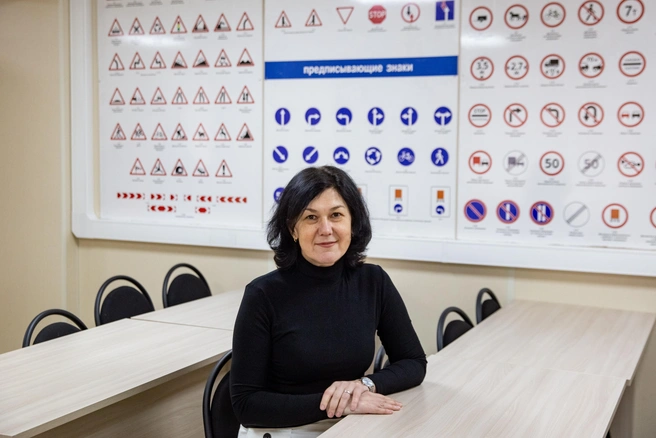 Ольга Сионская отвечает за безопасность дорожного движения | Источник: Кирилл Поверинов