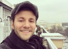 Вячеслав Манучаров не стесняется статуса маменькиного сынка