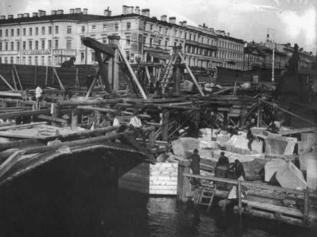Перестройка Аничкова моста | Источник: citywalls.ru