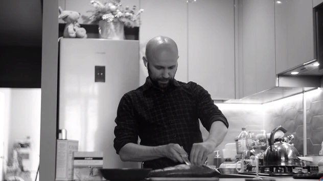 Короткометражка недели: «Окно во двор» (хоррор, 2020, Россия/США, 5:14)