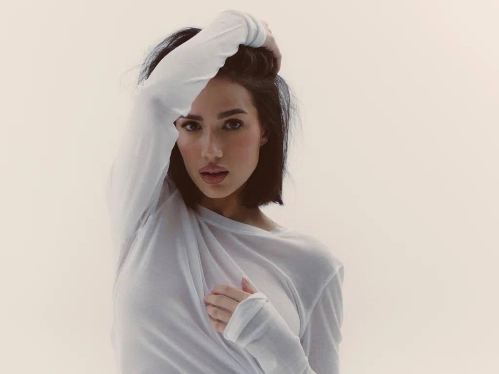 «Это разрыв всего!» Алина Загитова начала читать рэп — зачем ей это надо