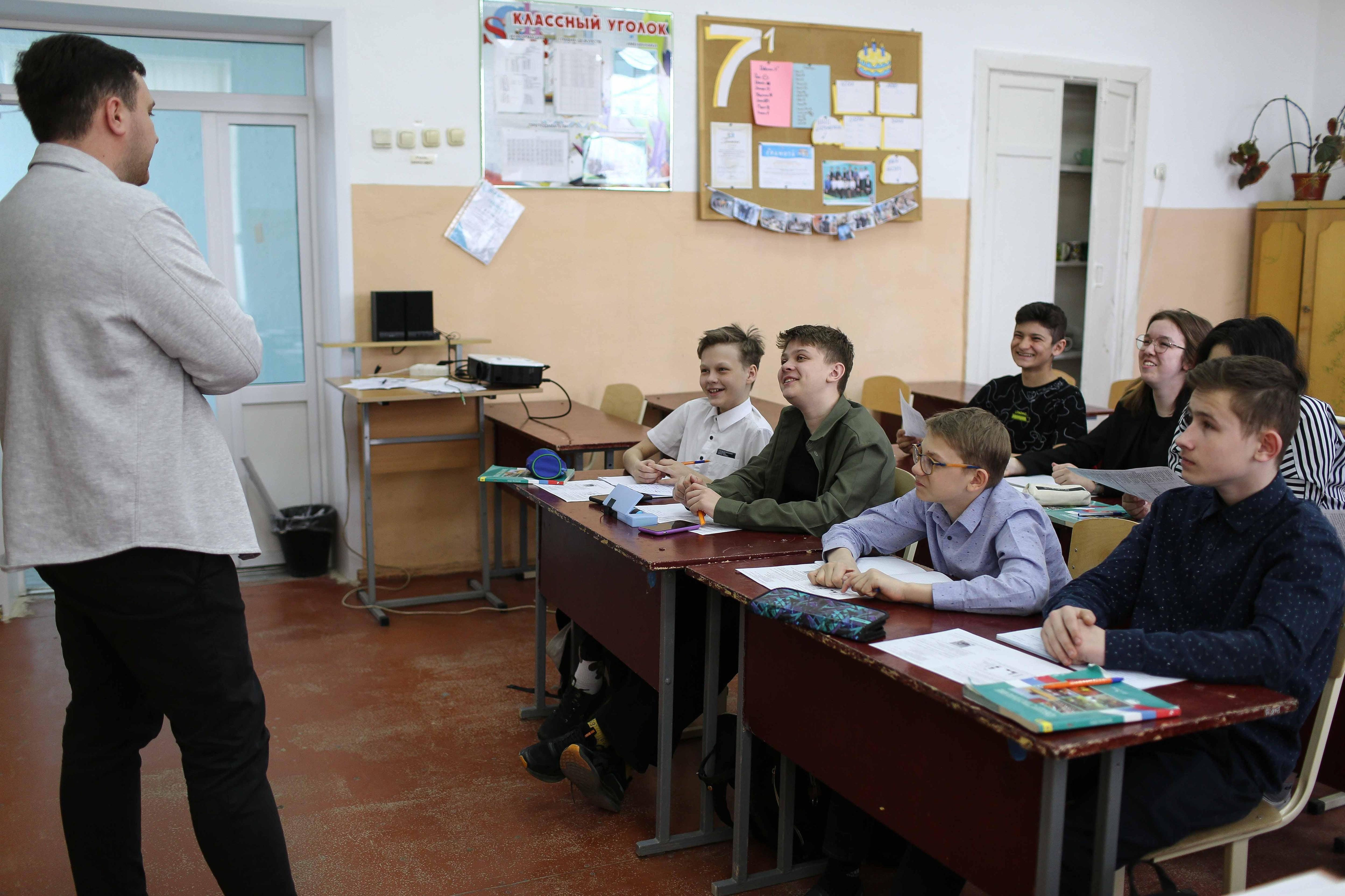 Мэрия признала школу в омском поселке аварийной — где будут учиться дети