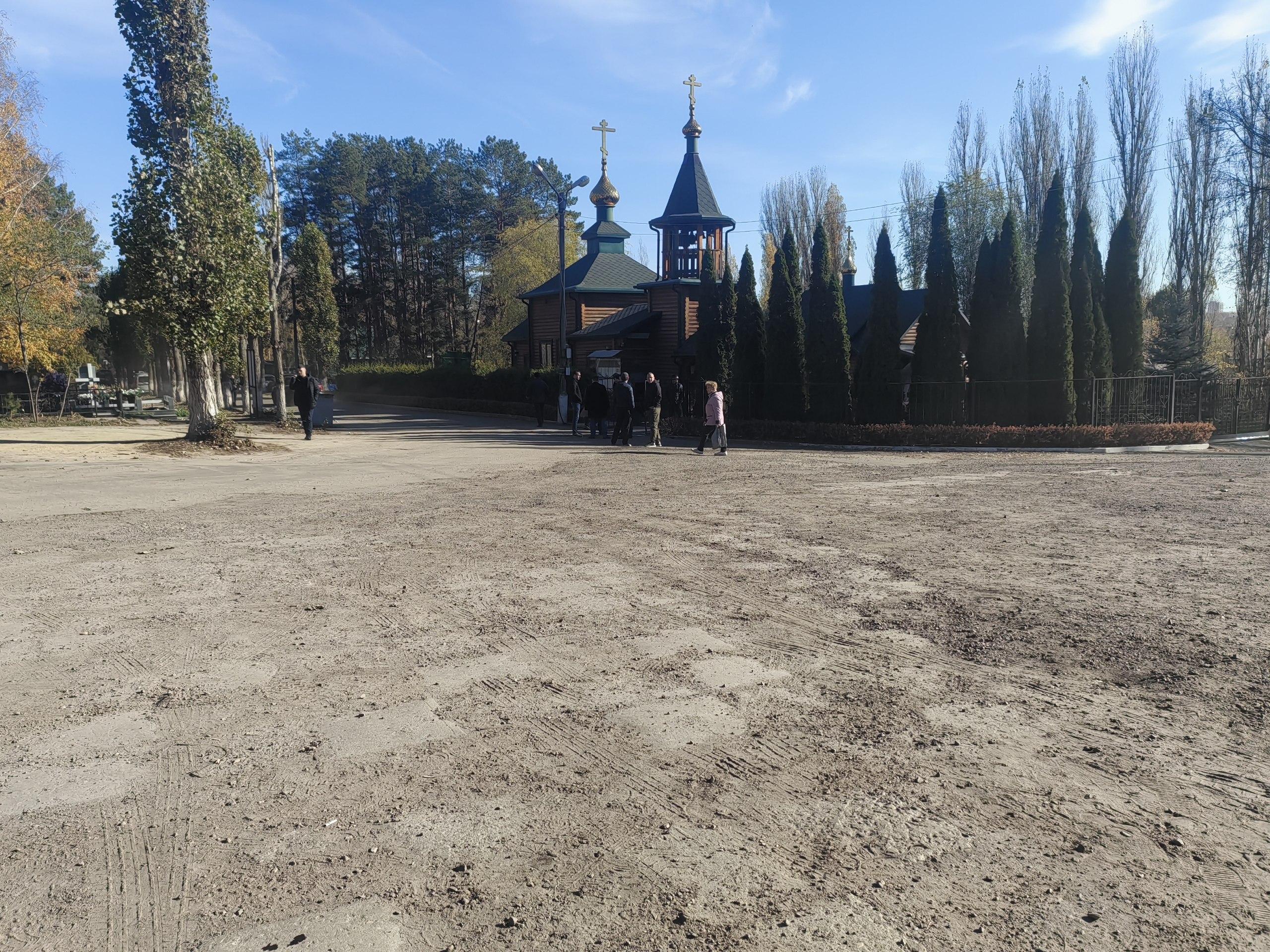 Мишу Маваши похоронили в режиме полной секретности: вход на кладбище закрыли, территорию обследовал…