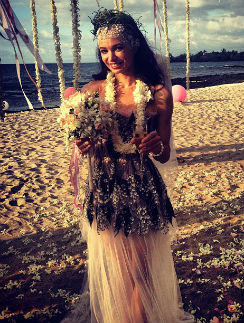 Диана Вишнева выбрала для свадьбы очень необычное платье и головной убор