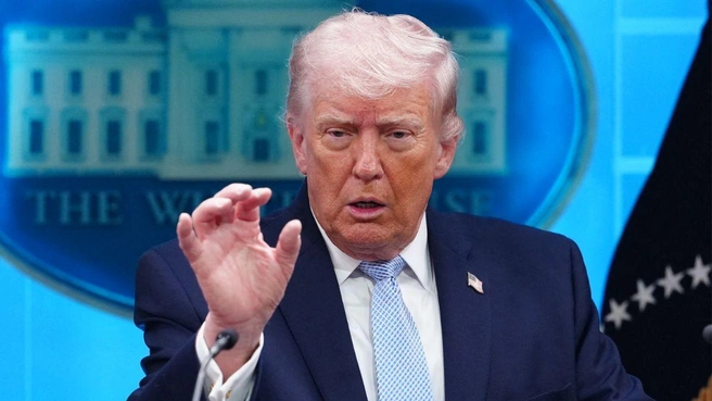 Бреннан призвал применить 25-ю поправку для отстранения Трампа от должности. | Источник: MEGA
