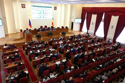Бюджет Ростовской области: 75,9% на социалку, дефицит 3,48%